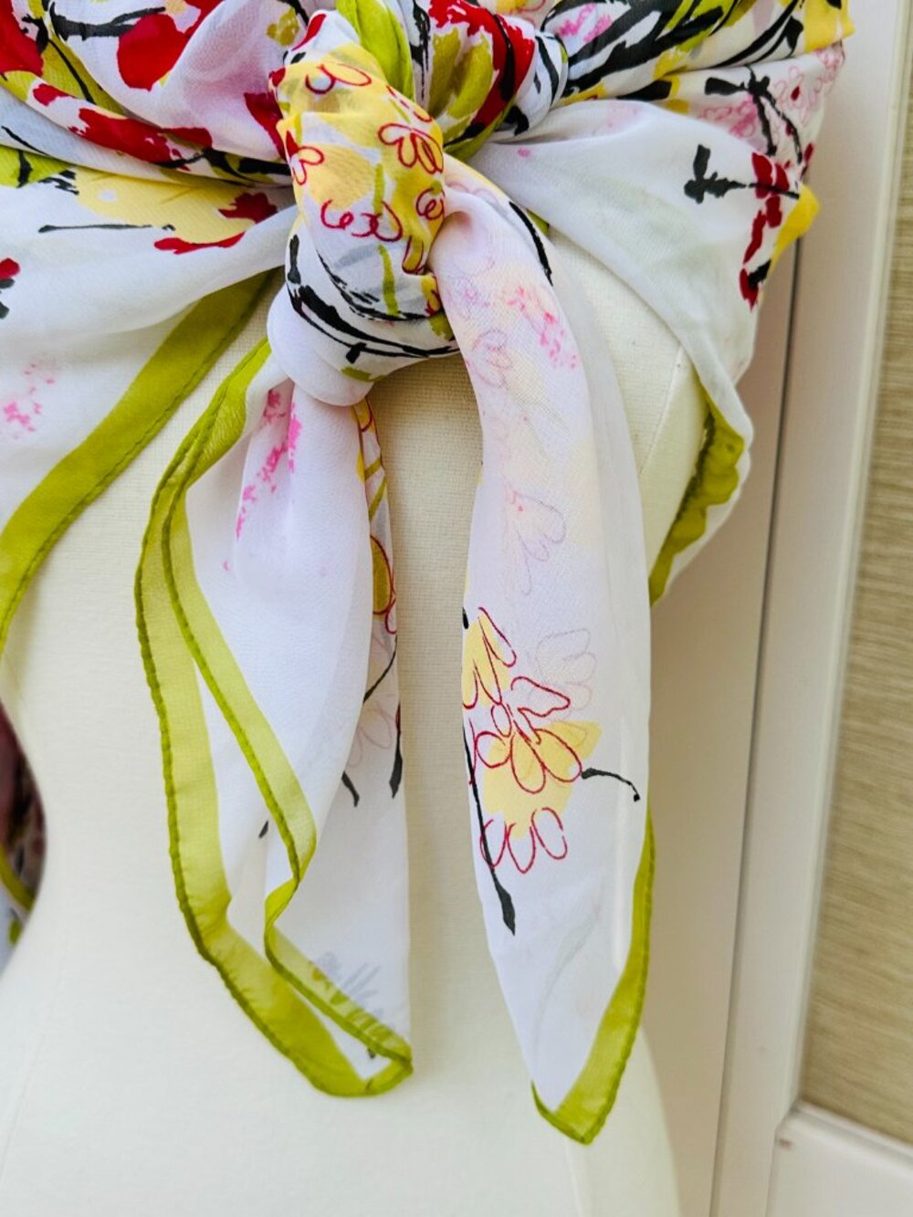 Vera for Target Oversized Floral Scarf 43x43 Square Wrap Pink Red Yellow - Picture 2 of 7